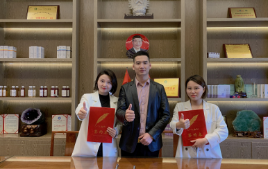 恭喜廣東深圳光明紀(jì)小姐，張小姐成功簽約加盟翌芙萊。